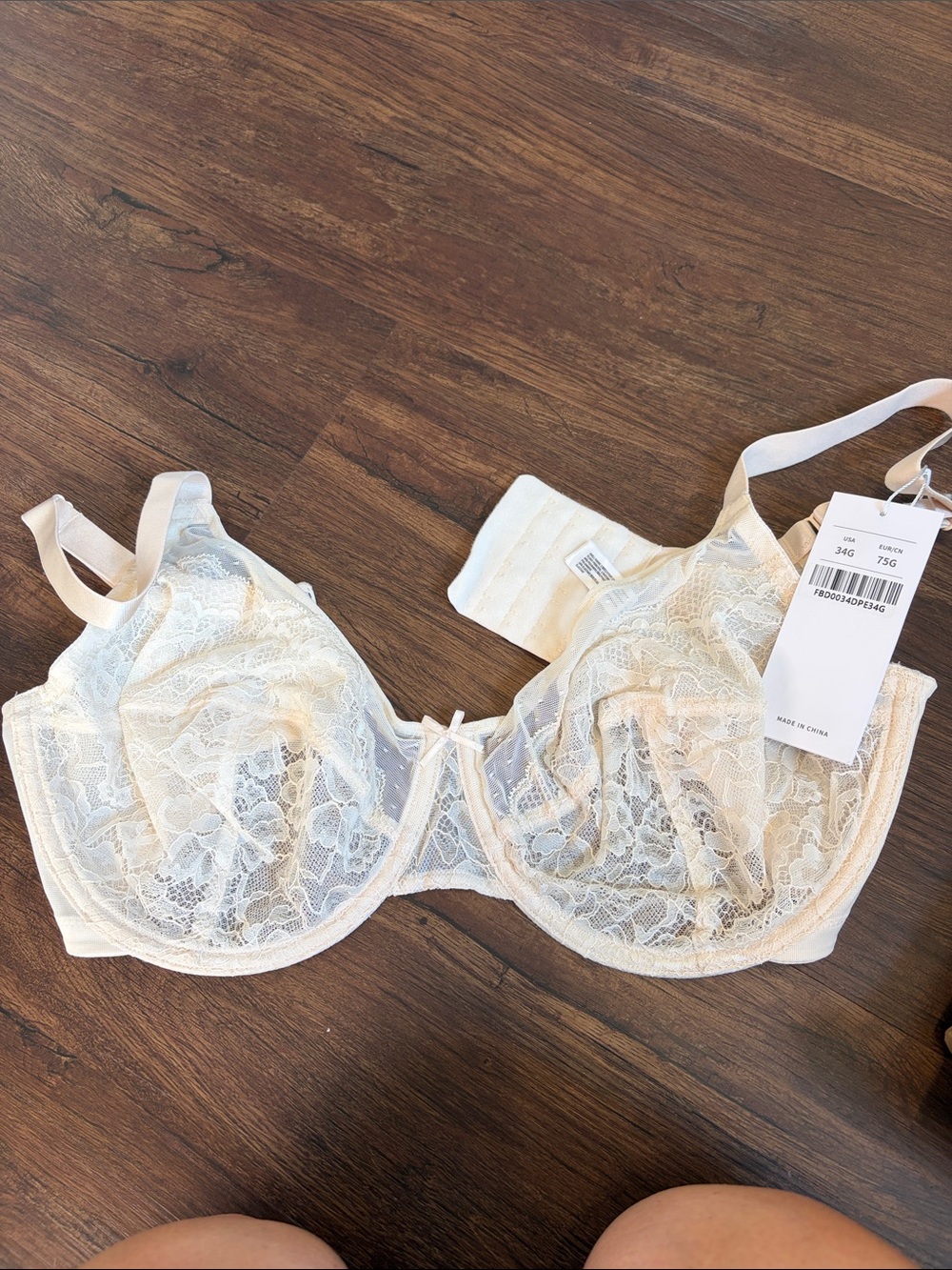 34 G lace bra NEW HSIA